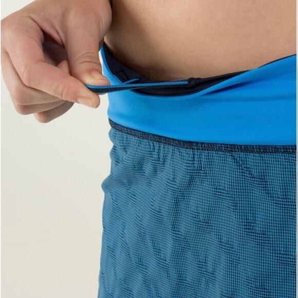 Lululemon Run Pace Setter Skirt cornflower paisley 6 - Picture 4 of 8